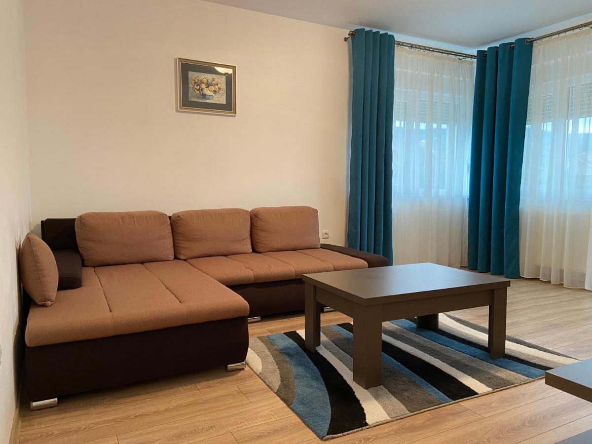 Motilor Apartament Apartman Gyulafehérvár Kültér fotó